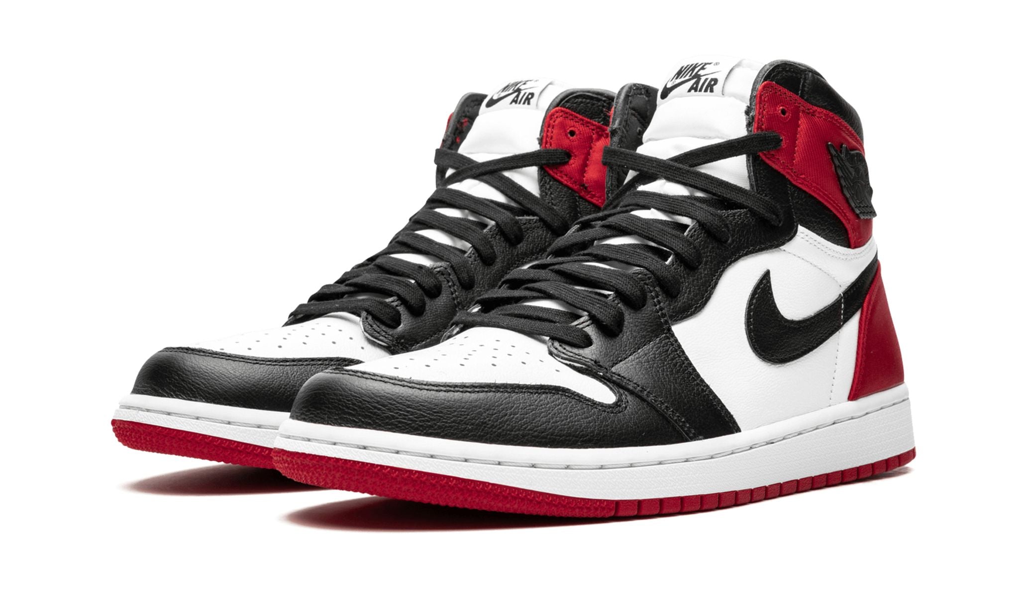 Jordan 1 Retro High Satin Black Toe