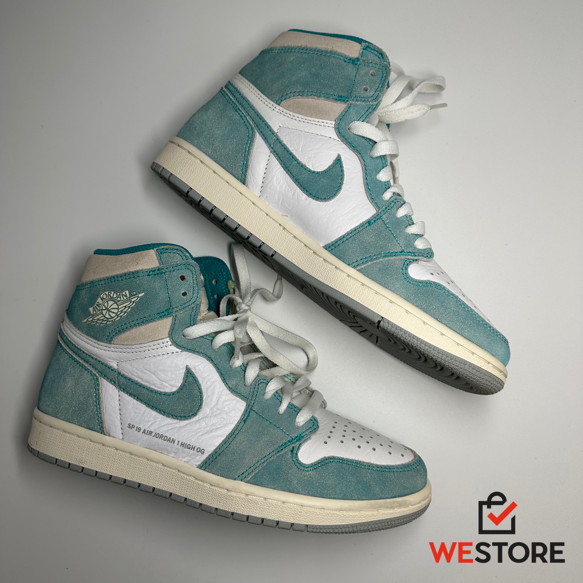 Us 7.5 / 40.5  Jordan 1 Turbo Green