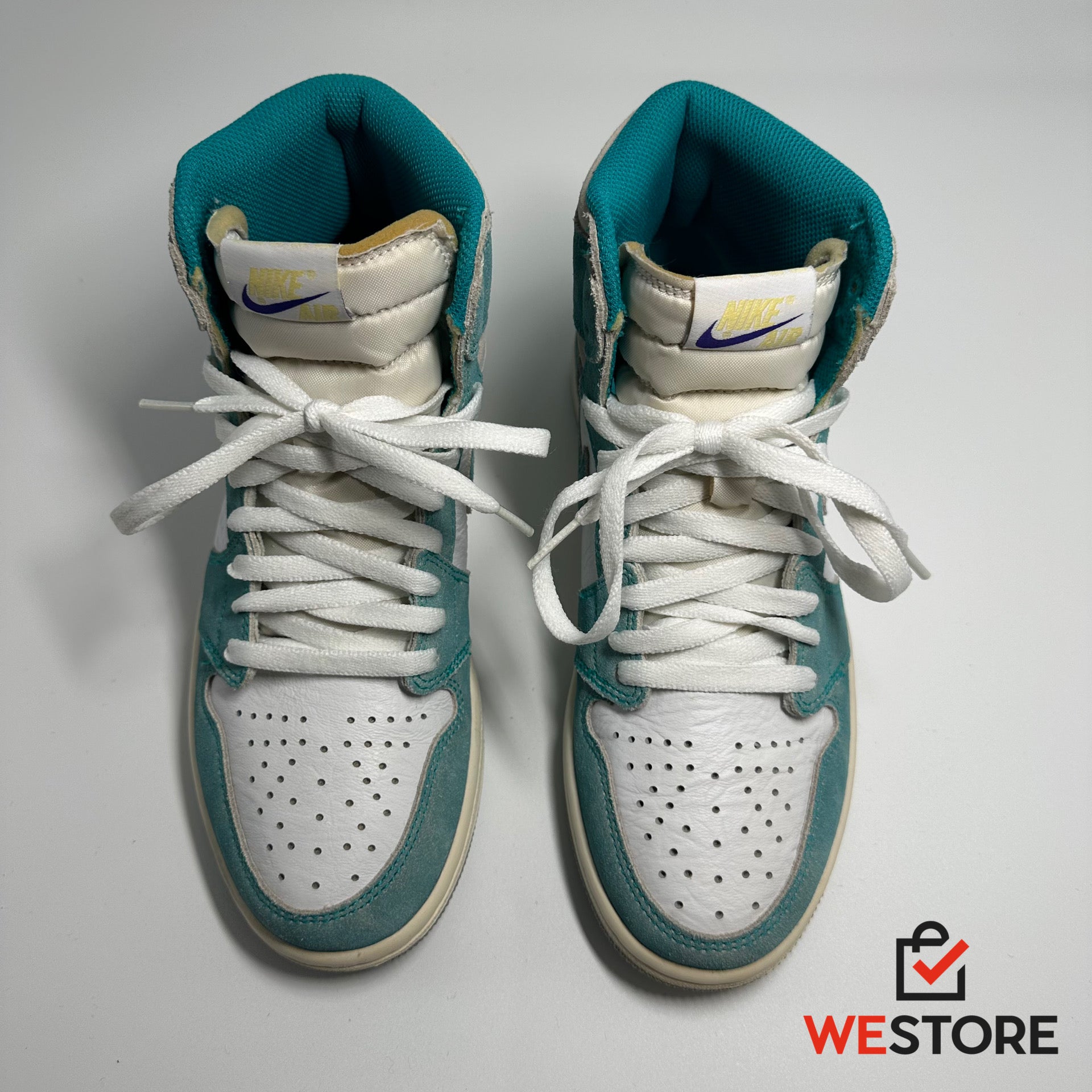 Us 7.5 / 40.5  Jordan 1 Turbo Green