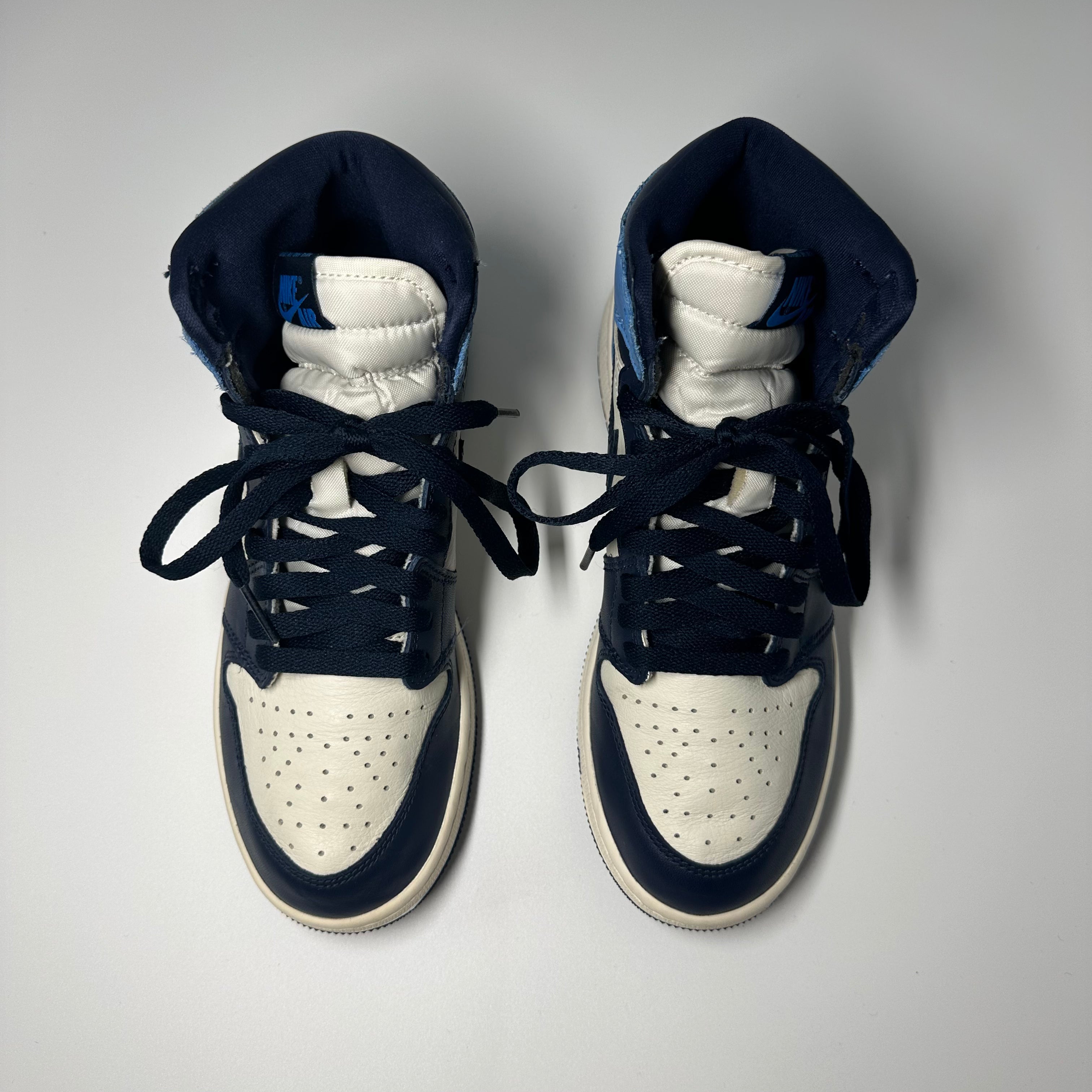 Us 6Y / Eu 38.5 Jordan 1 Obsidian Unc